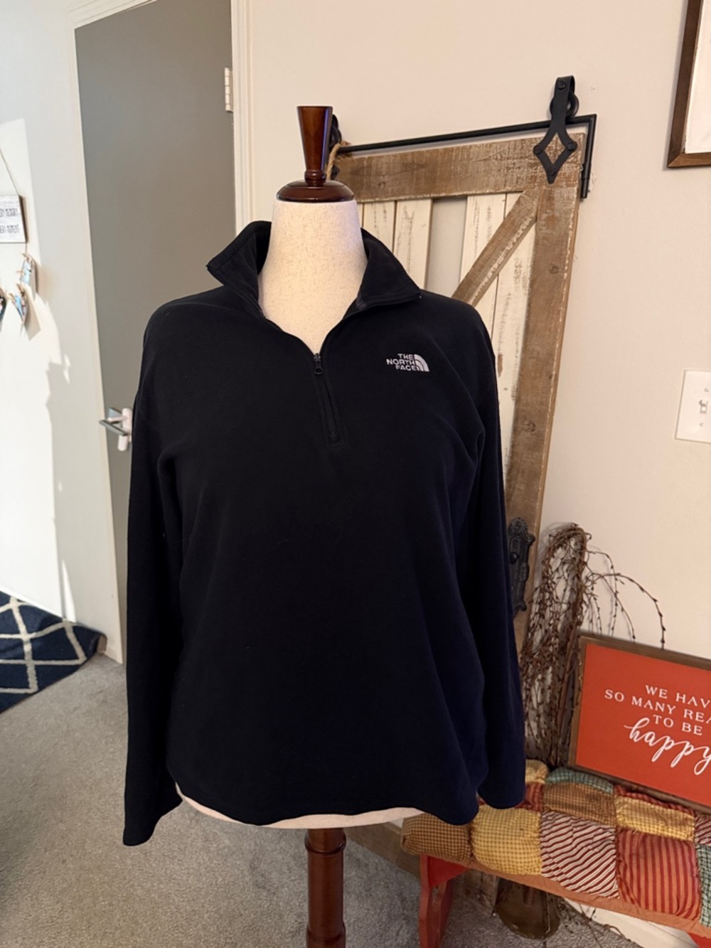 The North Face Women's Black Half-Zip Fleece Pullover